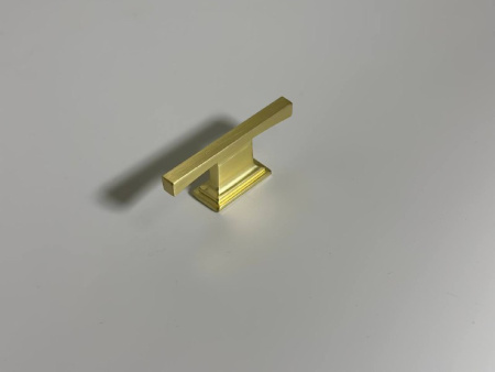 прага золото кнопка